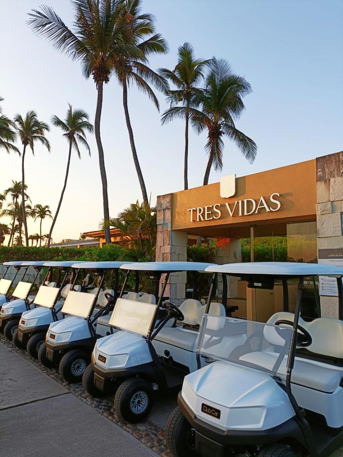 Hotel Tres Vidas Acapulco Barra Vieja Exterior photo