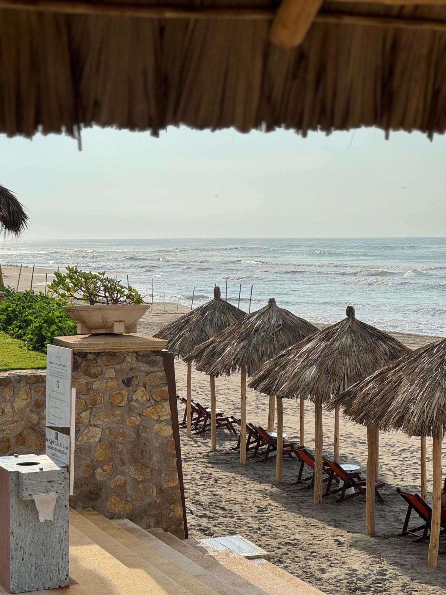 Hotel Tres Vidas Acapulco Barra Vieja Exterior photo