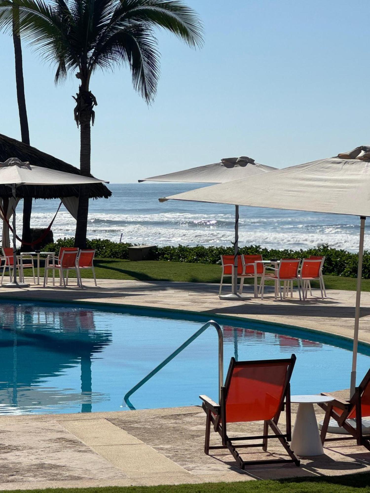 Hotel Tres Vidas Acapulco Barra Vieja Exterior photo